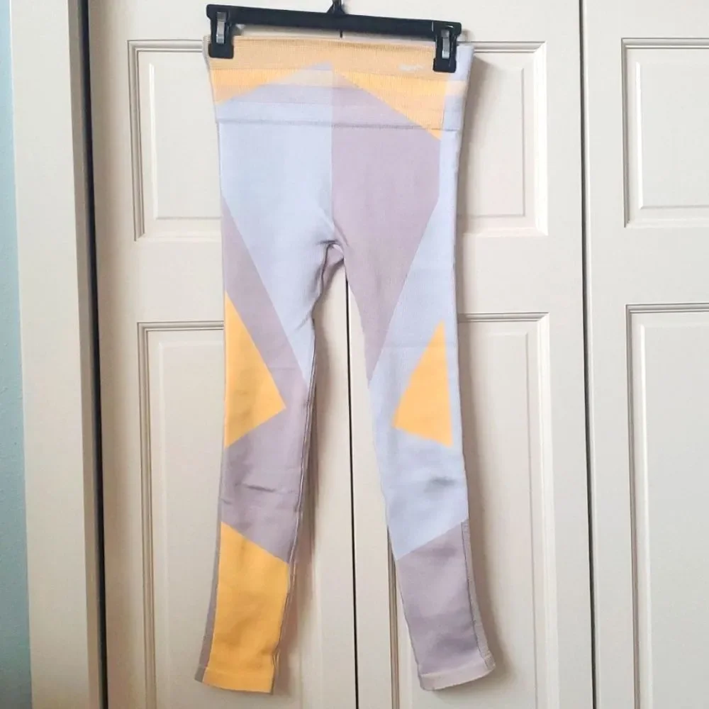 NIKE DRY FIT LEGGINGS, Size S, NWOT!